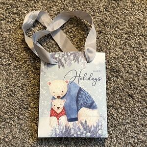 $1.00 WHEN BUNDLED!!! 🐻‍❄️Holiday Gift Bag with Polar Bear Design🐻‍❄️